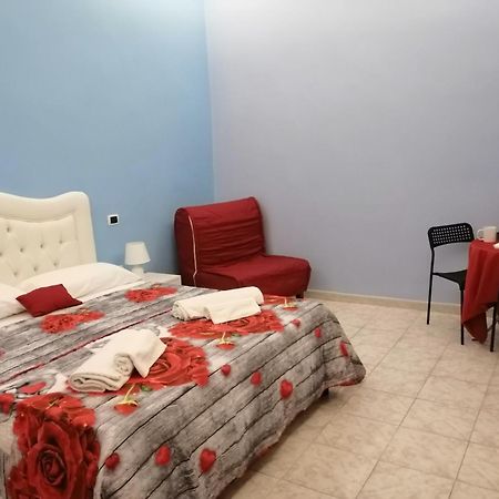 Guest House Francesco Νάπολη Εξωτερικό φωτογραφία